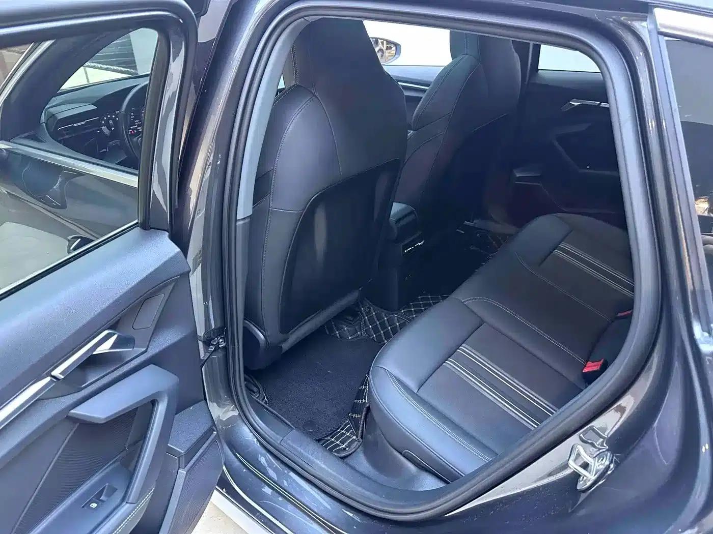 Audi A3 2023 Facelift Sportback 35 TFSI Fashion Sporty Model — миниатюра 11