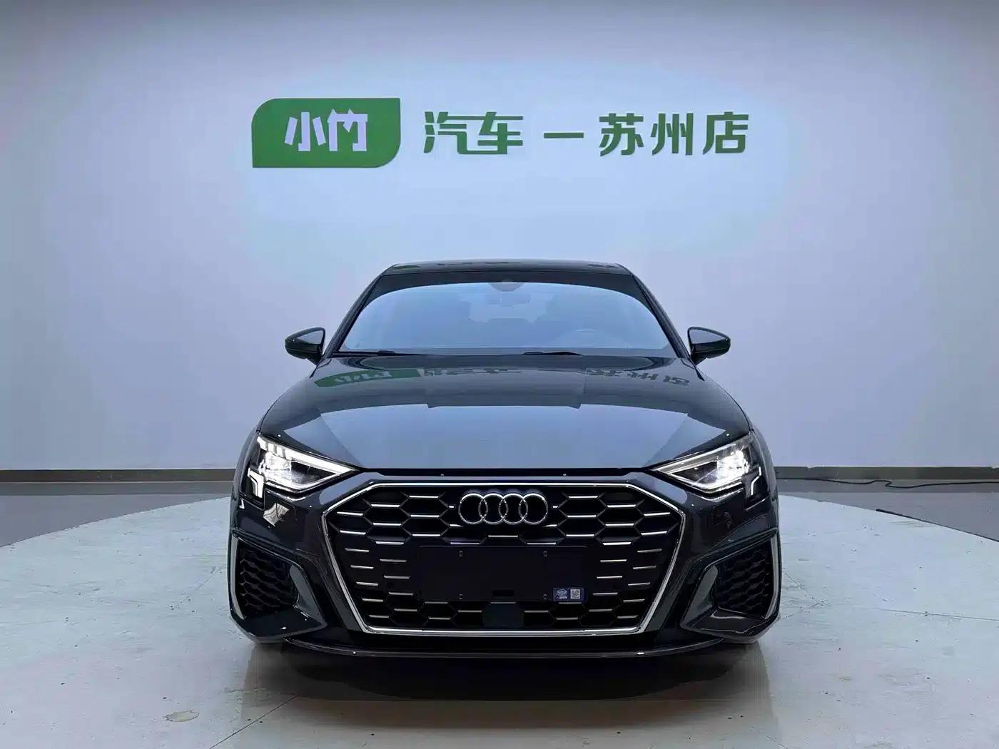 Audi A3 2023 Facelift Sportback 35 TFSI Fashion Sporty Model — миниатюра 3