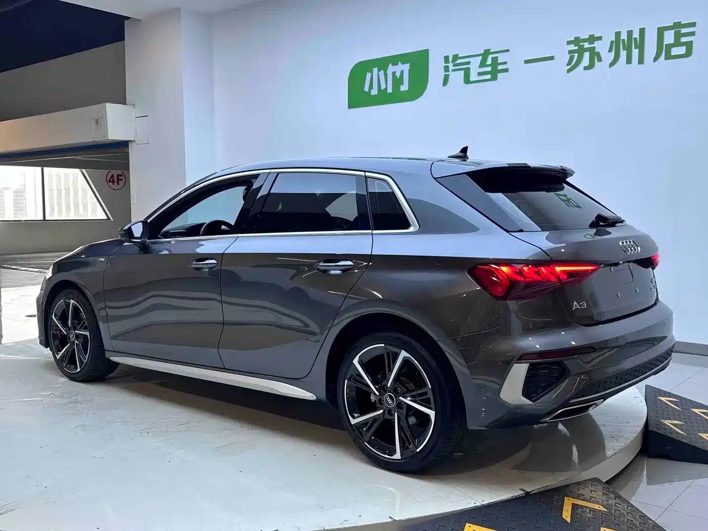 Audi A3 2023 Facelift Sportback 35 TFSI Fashion Sporty Model — миниатюра 5