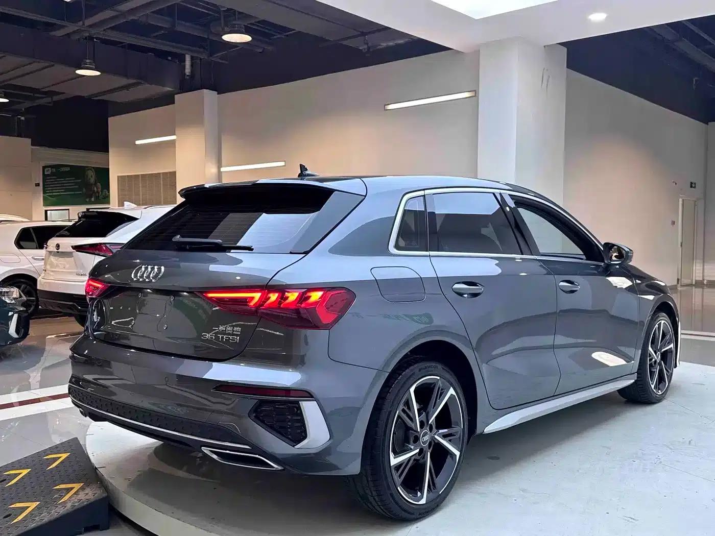 Audi A3 2023 Facelift Sportback 35 TFSI Fashion Sporty Model — миниатюра 6