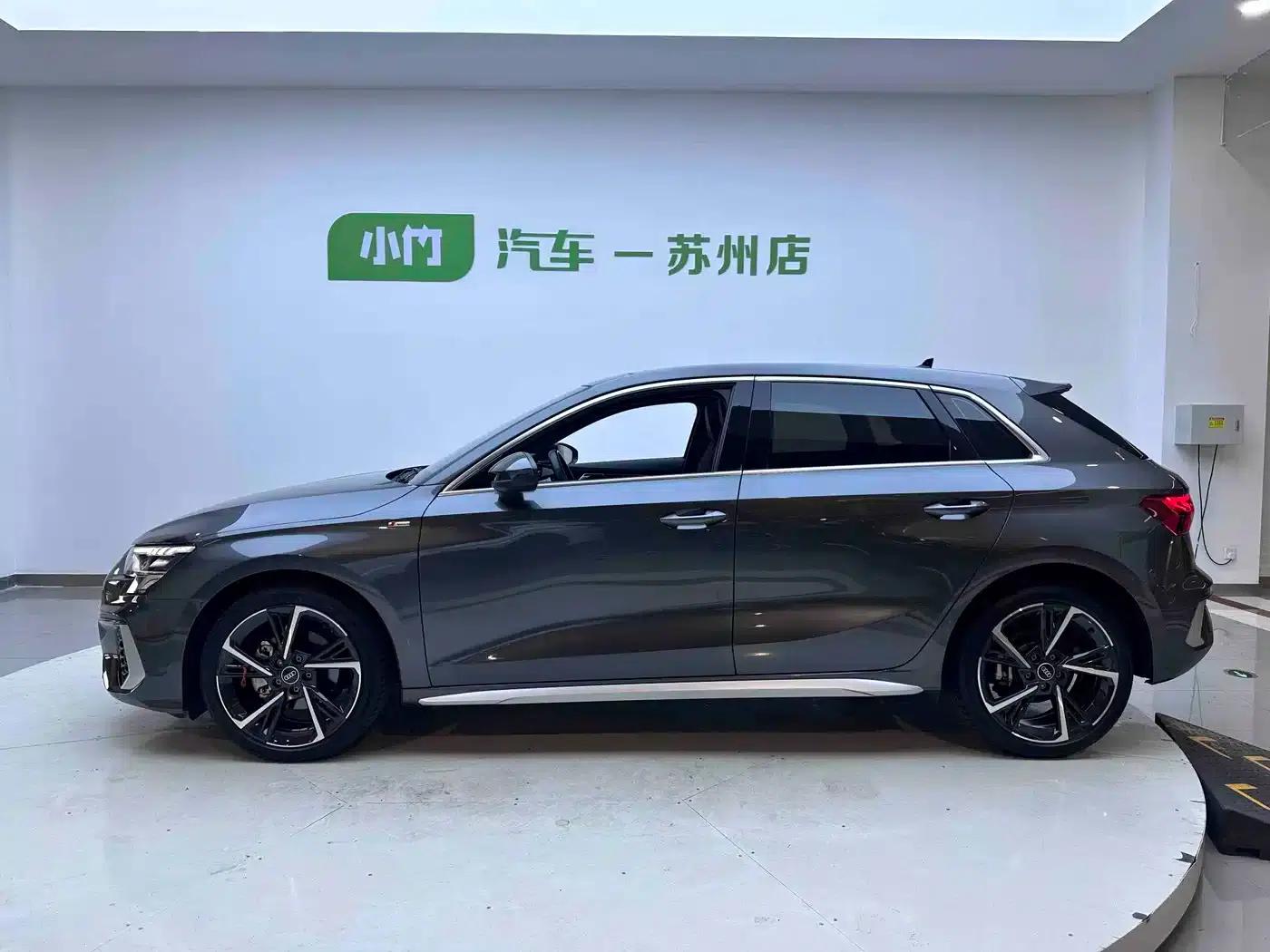 Audi A3 2023 Facelift Sportback 35 TFSI Fashion Sporty Model — миниатюра 8