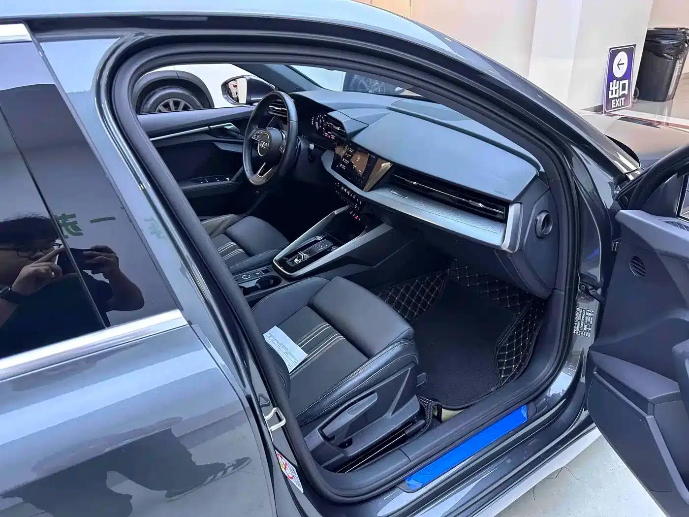 Audi A3 2023 Facelift Sportback 35 TFSI Fashion Sporty Model — миниатюра 10