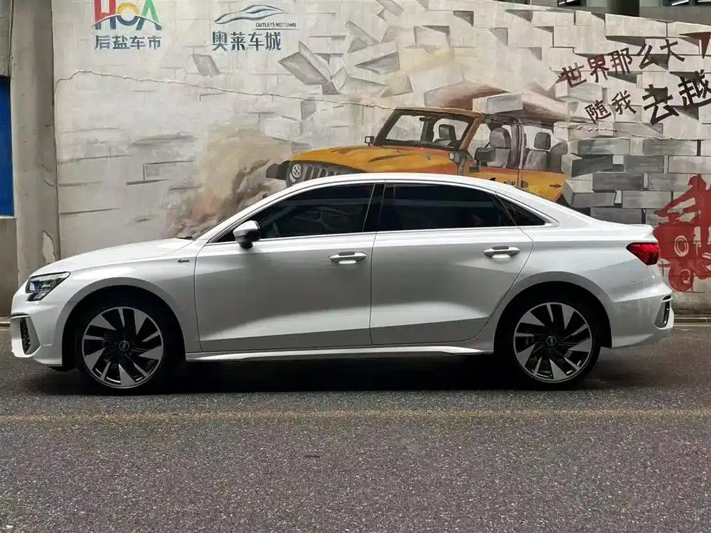 2024 Audi A3 A3L Limousine 35 TFSI Fashion Sport — миниатюра 3