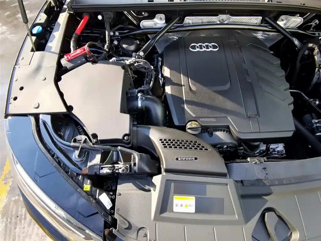 Audi Q5L 2025 45th Anniversary Edition 40 TFSI Luxury Dynamic — миниатюра 10