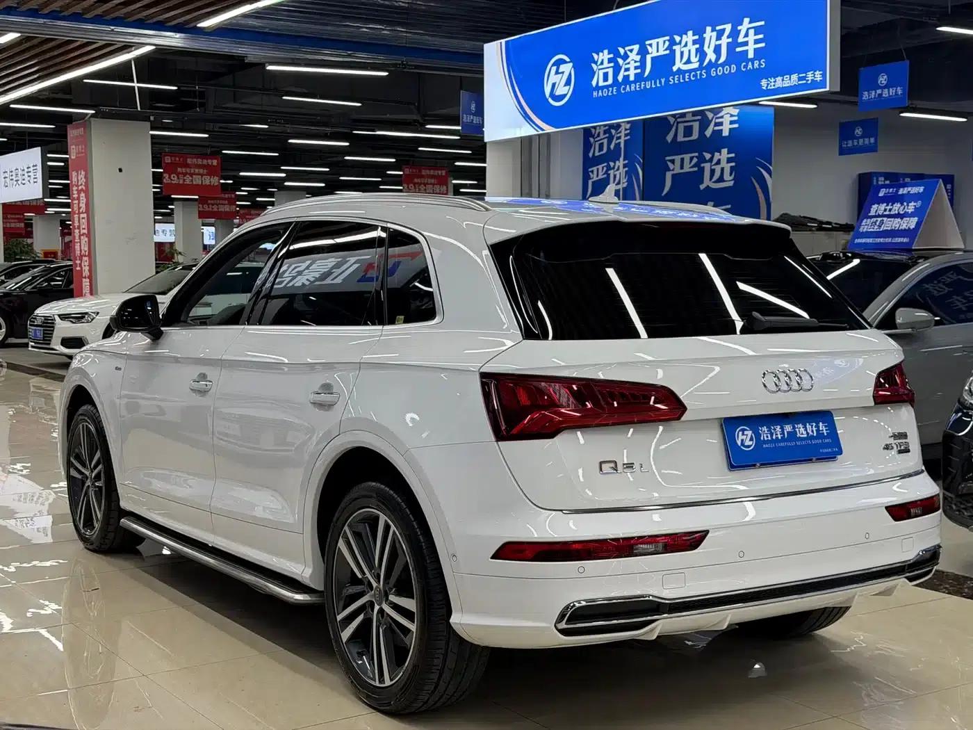 Audi Q5L 2020 45 TFSI Premium Fashion Edition — миниатюра 11