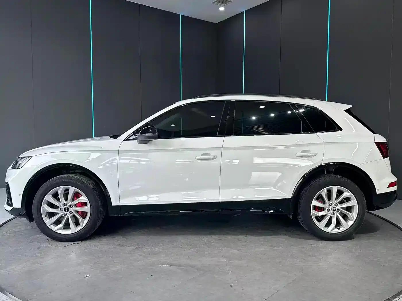 Audi Q5L 2022 40T Luxury Dynamic — миниатюра 4