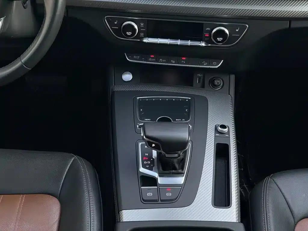 Audi Q5L 2020 45 TFSI Premium Fashion Edition — миниатюра 16