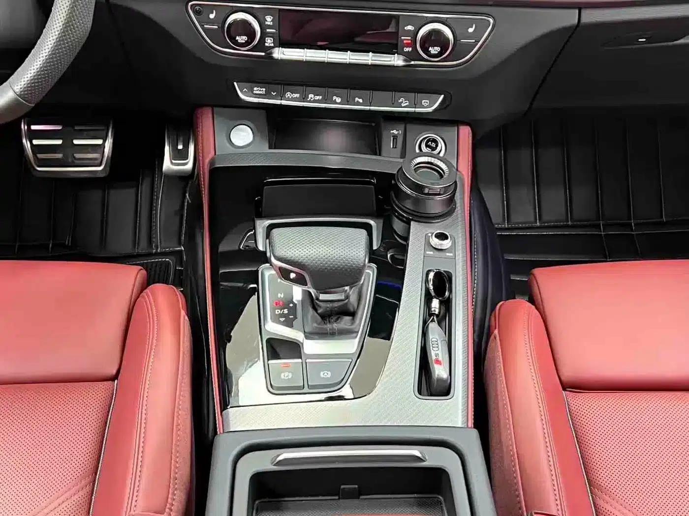 Audi Q5L 2025 45 TFSI Luxury Dynamic — миниатюра 13