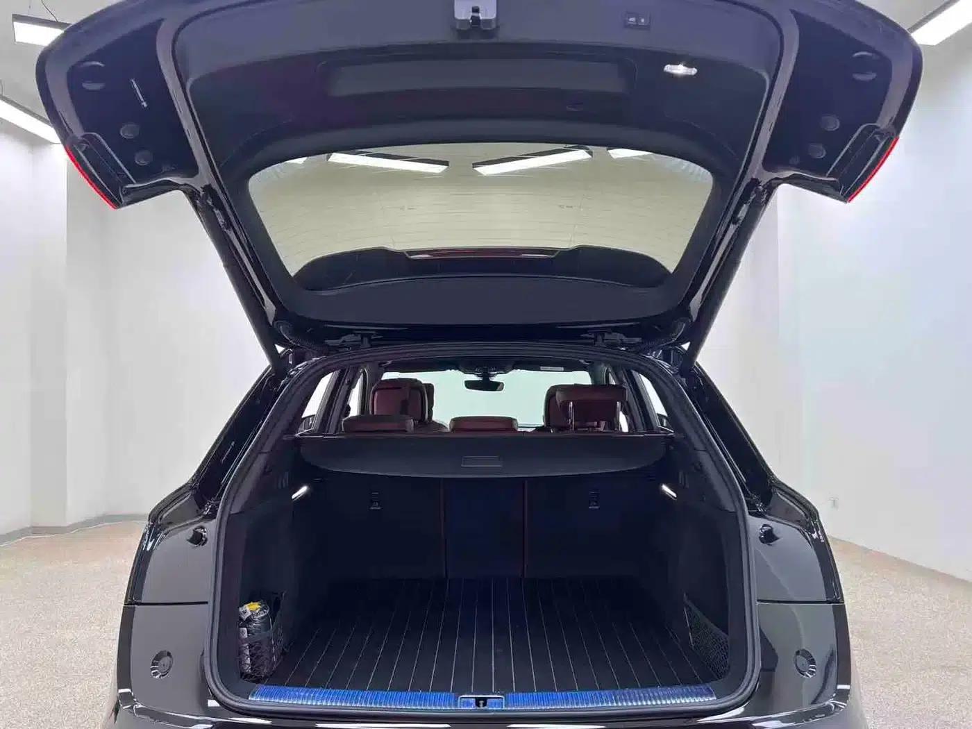 Audi Q5L 2025 45 TFSI Luxury Dynamic — миниатюра 4
