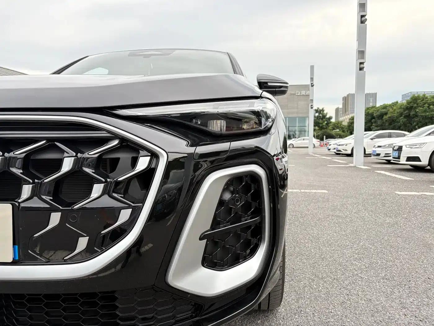 Audi Q5L 2026 2.0T Exclusive Edition for Million Users — миниатюра 8