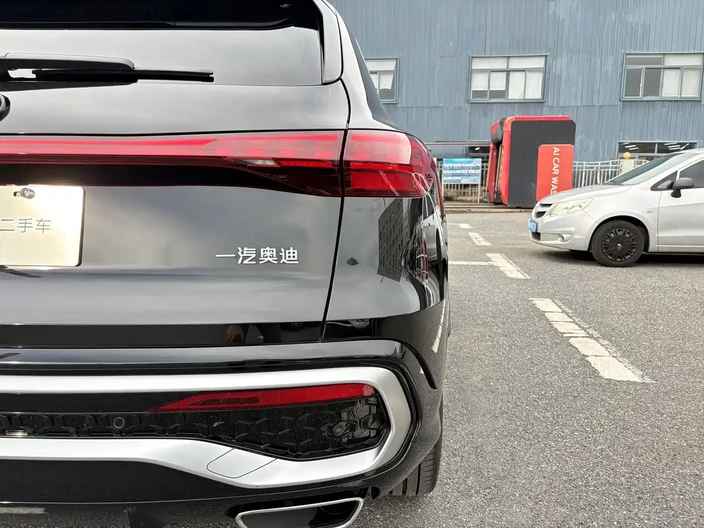 Audi Q5L 2026 2.0T Exclusive Edition for Million Users — миниатюра 9