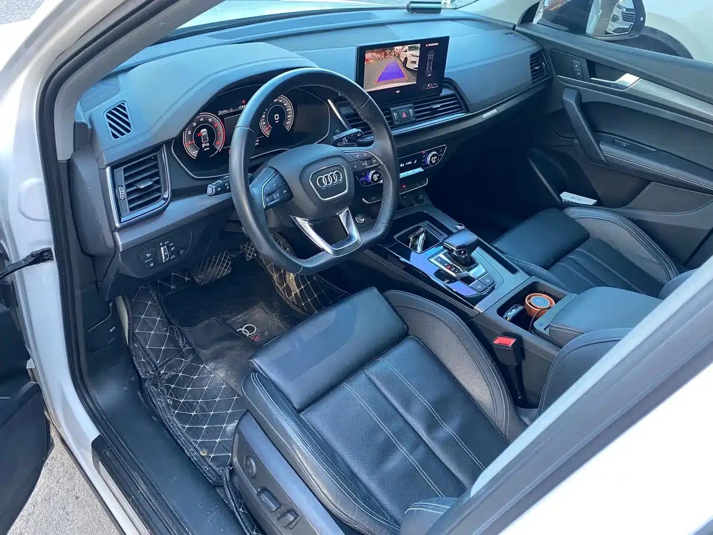 Audi Q5L 2022 40T RS Package Sport Edition — миниатюра 2