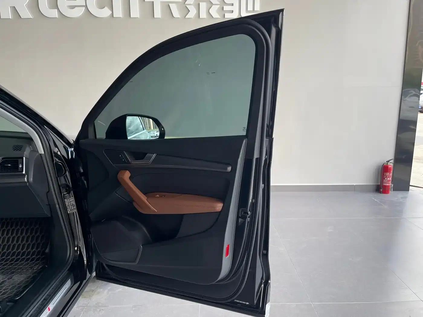 Audi Q5L 2022 Facelift 40T Luxury Dynamic — миниатюра 23