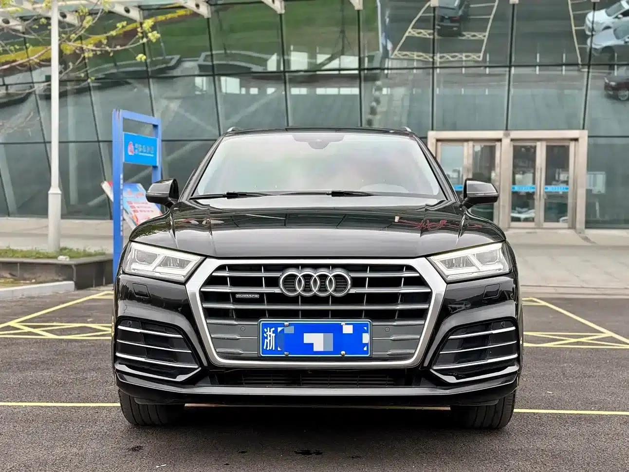 Audi Q5L 2018 40 TFSI Luxury Fashion Edition (National V Emission Standard) — миниатюра 2
