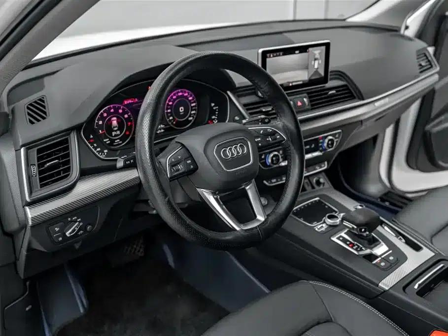 Audi Q5L 2020 45 TFSI Premium Fashion Edition — миниатюра 11
