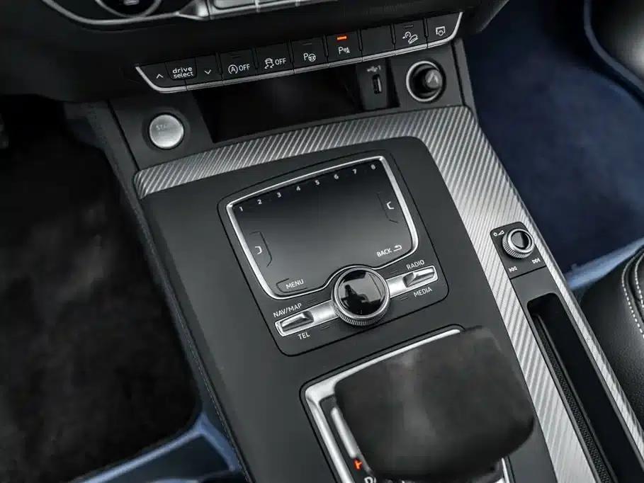 Audi Q5L 2020 45 TFSI Premium Fashion Edition — миниатюра 29