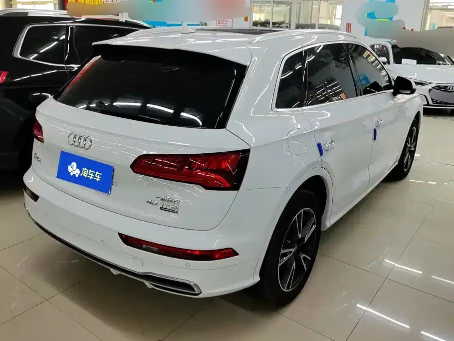 Audi Q5L 2018 40 TFSI Luxury Fashion Edition (National V Emission Standard) — миниатюра 3