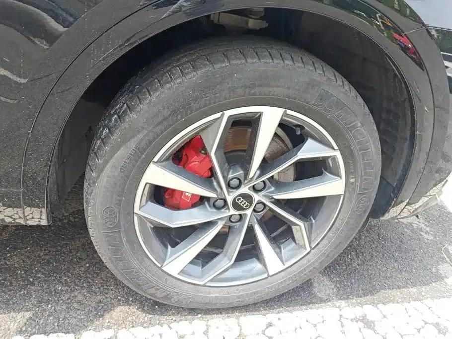 Audi Q5L 2023 40T Luxury Dynamic — миниатюра 6