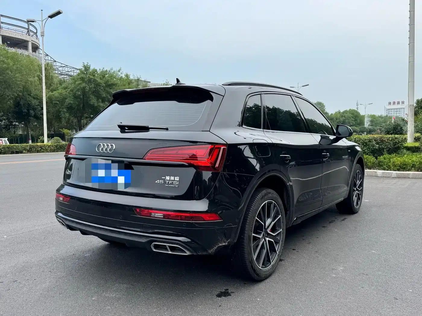 Audi Q5L 2024 45 TFSI Luxury Dynamic — миниатюра 2