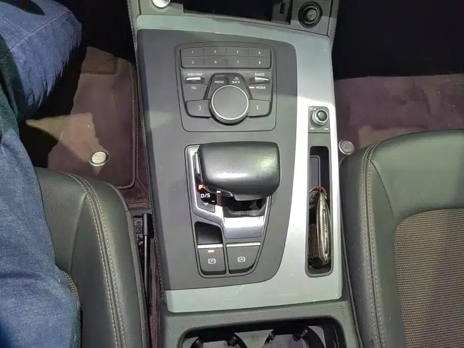 Audi Q5L 2020 Facelift 40 TFSI Luxury Progressive Edition — миниатюра 16
