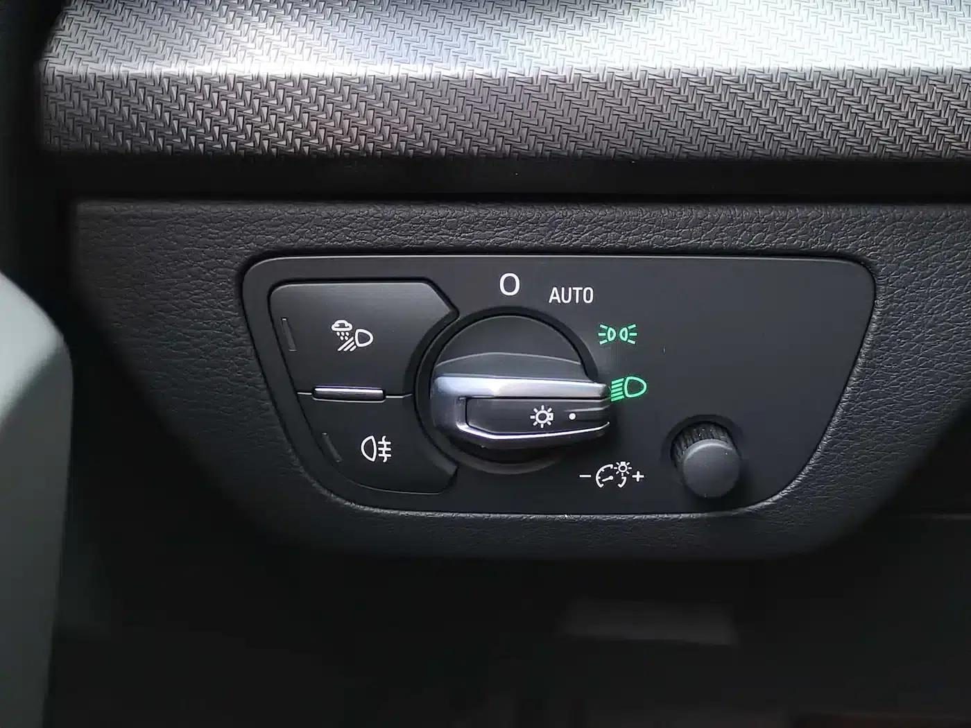 Audi Q5L 2022 Facelift 40T Luxury Dynamic — миниатюра 12