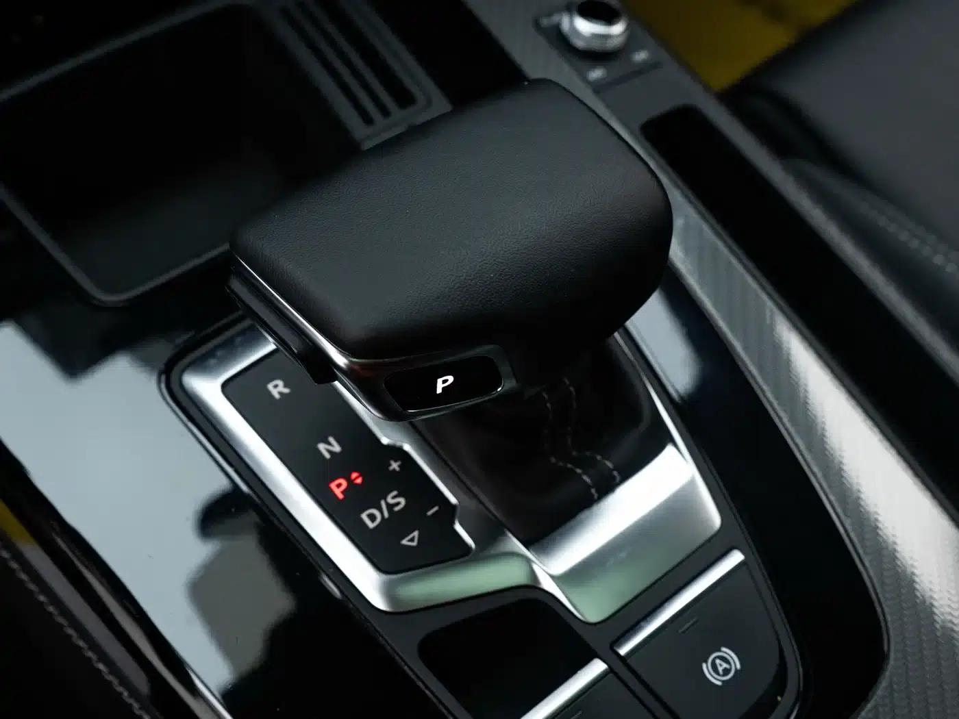 Audi Q5L 2023 40T Luxury Dynamic — миниатюра 10