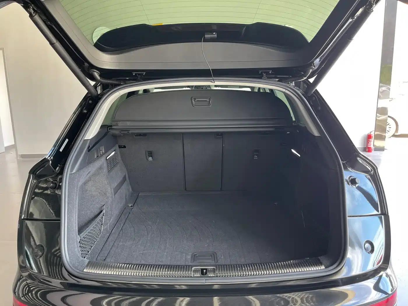 Audi Q5L 2020 Facelift 40 TFSI Luxury Fashion Edition — миниатюра 19