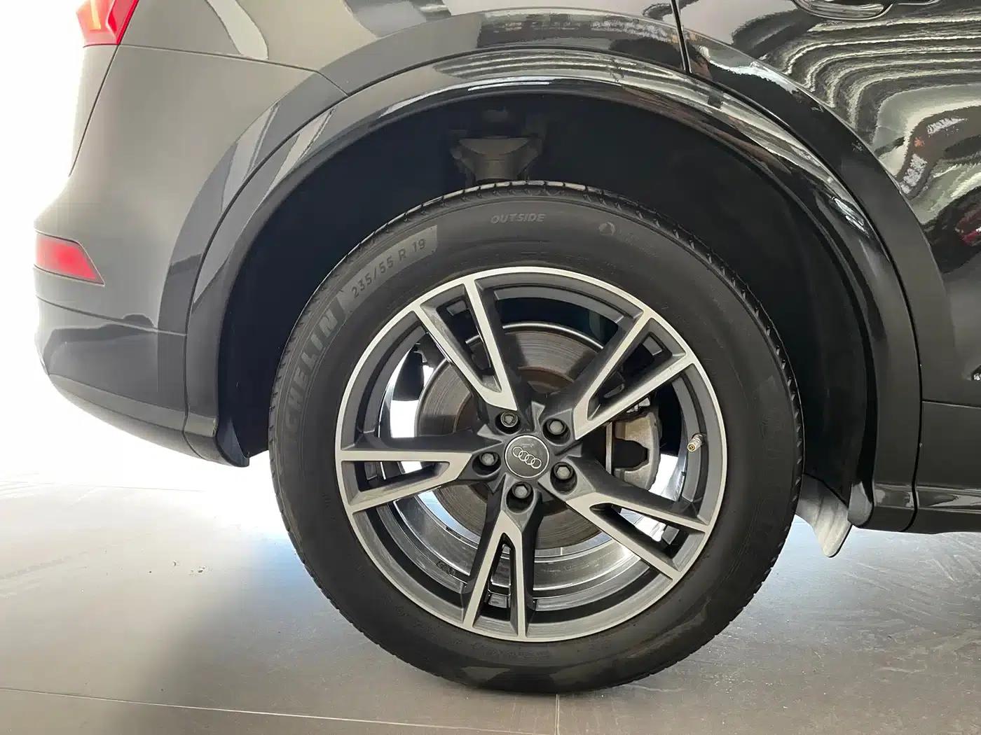 Audi Q5L 2020 Facelift 40 TFSI Luxury Fashion Edition — миниатюра 30