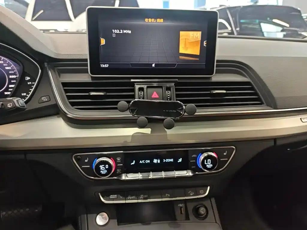 Audi Q5L 2020 40 TFSI Luxury Fashion Edition — миниатюра 13