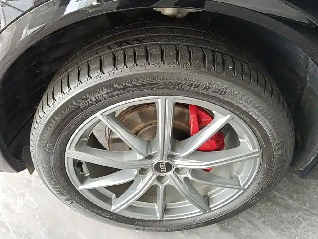 Audi Q5L 2025 40 TFSI Luxury Dynamic — миниатюра 23
