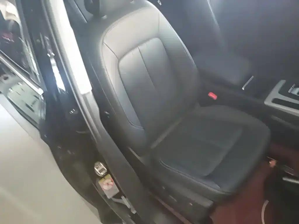 Audi Q5L 2020 Facelift 40 TFSI Luxury Fashion Edition — миниатюра 25