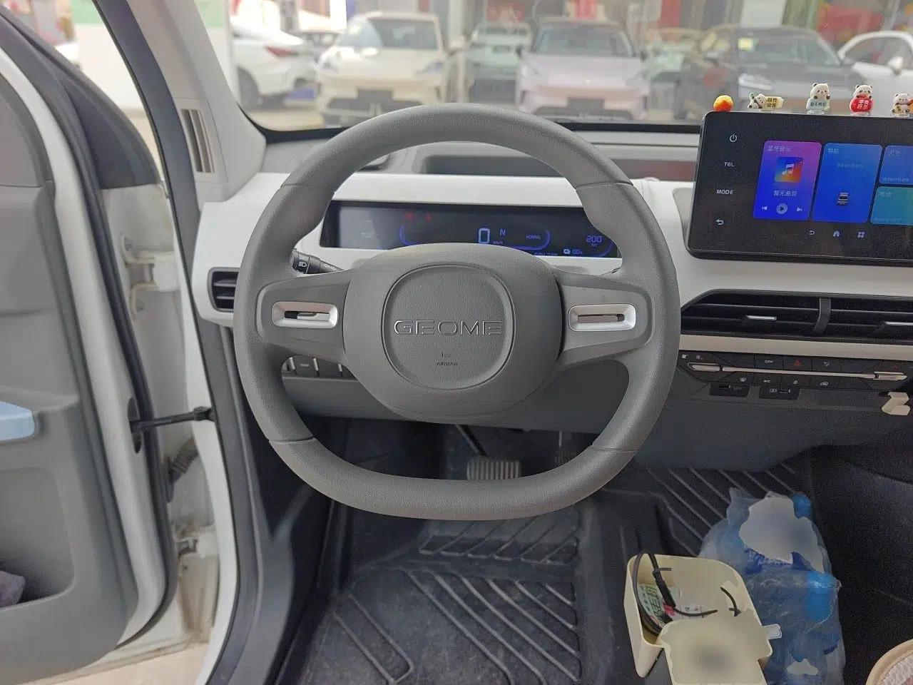 Geely Galaxy Panda 2024 Panda Mini 200km Endurance Bear — миниатюра 10