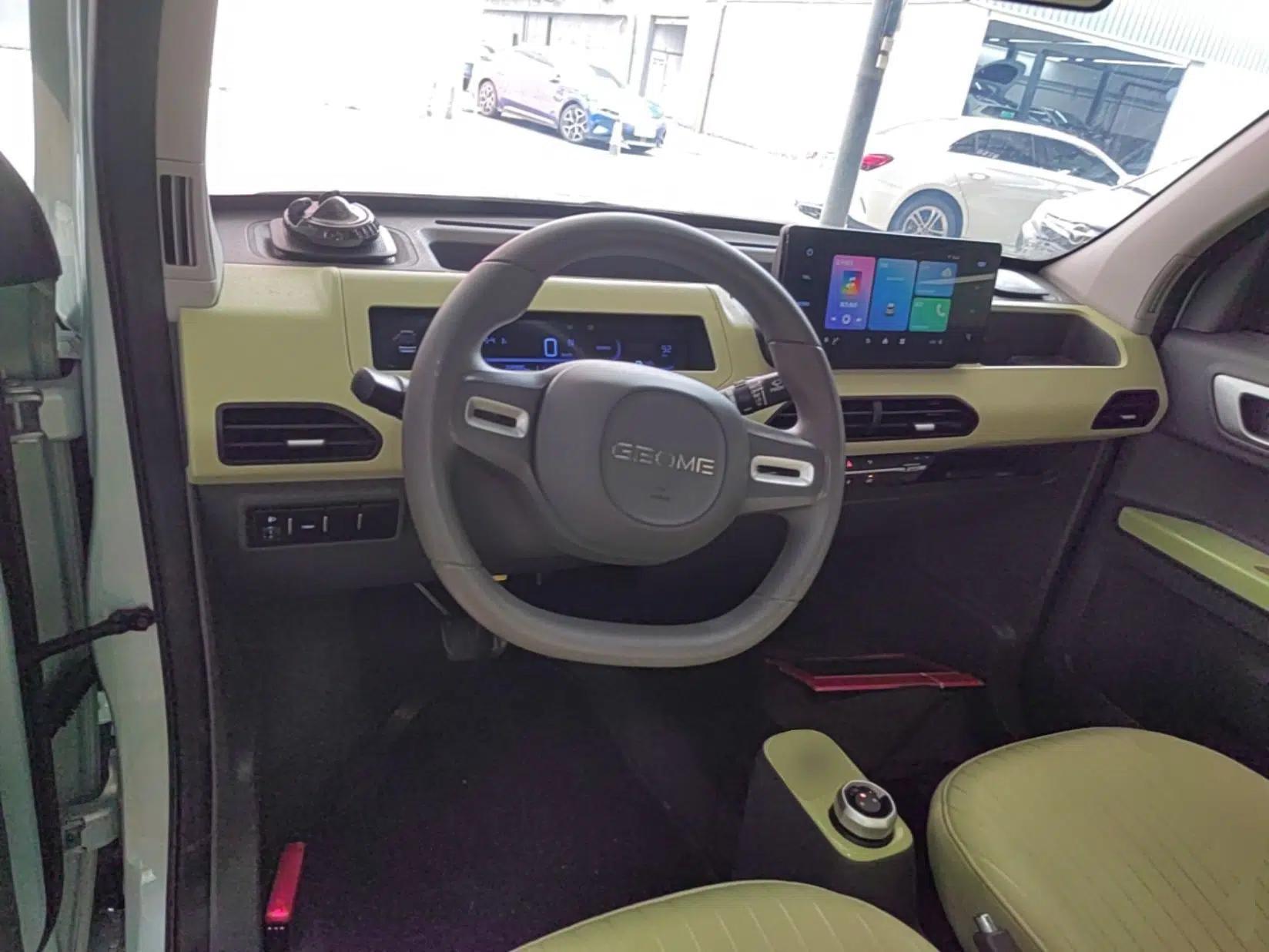 Geely Galaxy Panda 2023 Panda Mini 200km Endurance Bear — миниатюра 12