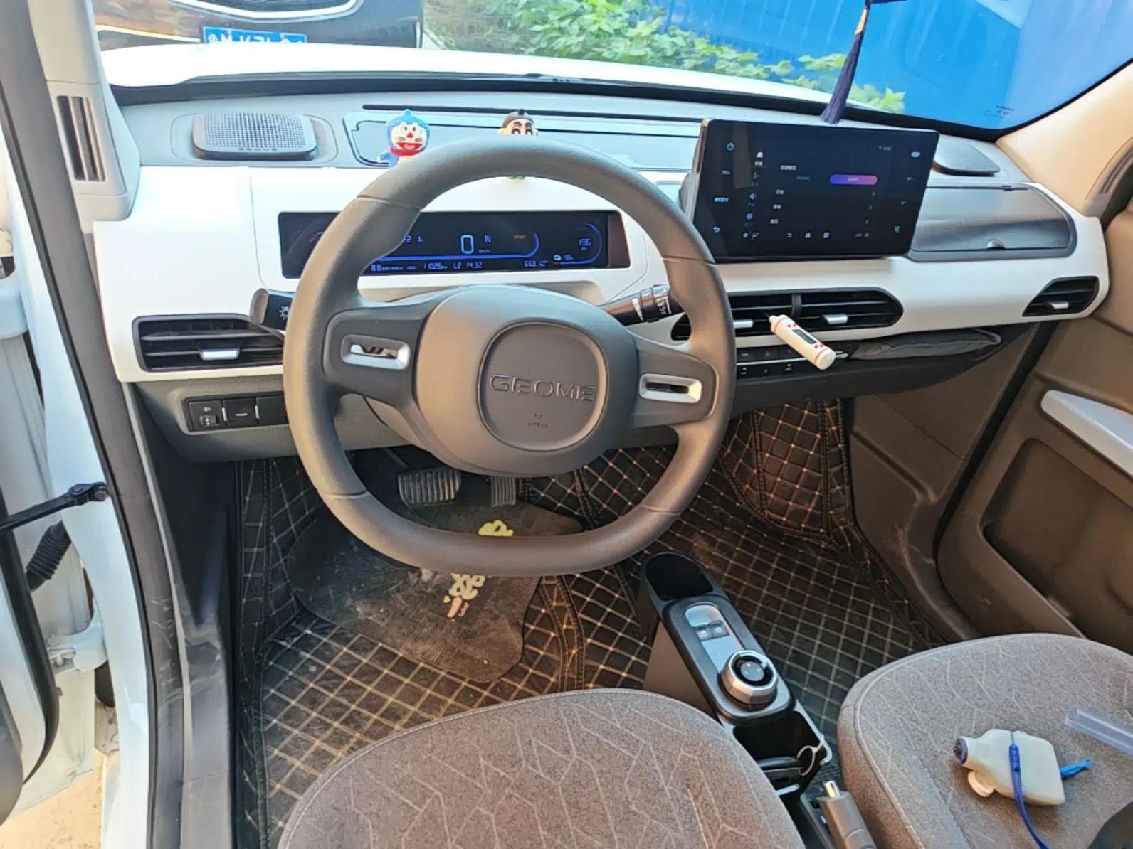 Geely Galaxy Panda 2023 Panda Mini 200km Endurance Bear — миниатюра 12