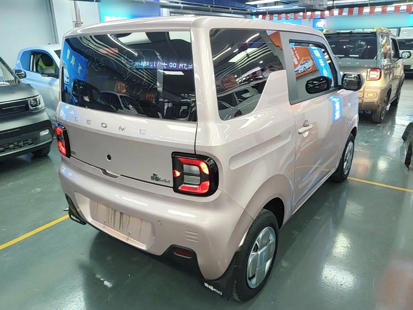 Geely Galaxy Panda 2024 Panda Mini 200km Longteng PRO Edition — миниатюра 6