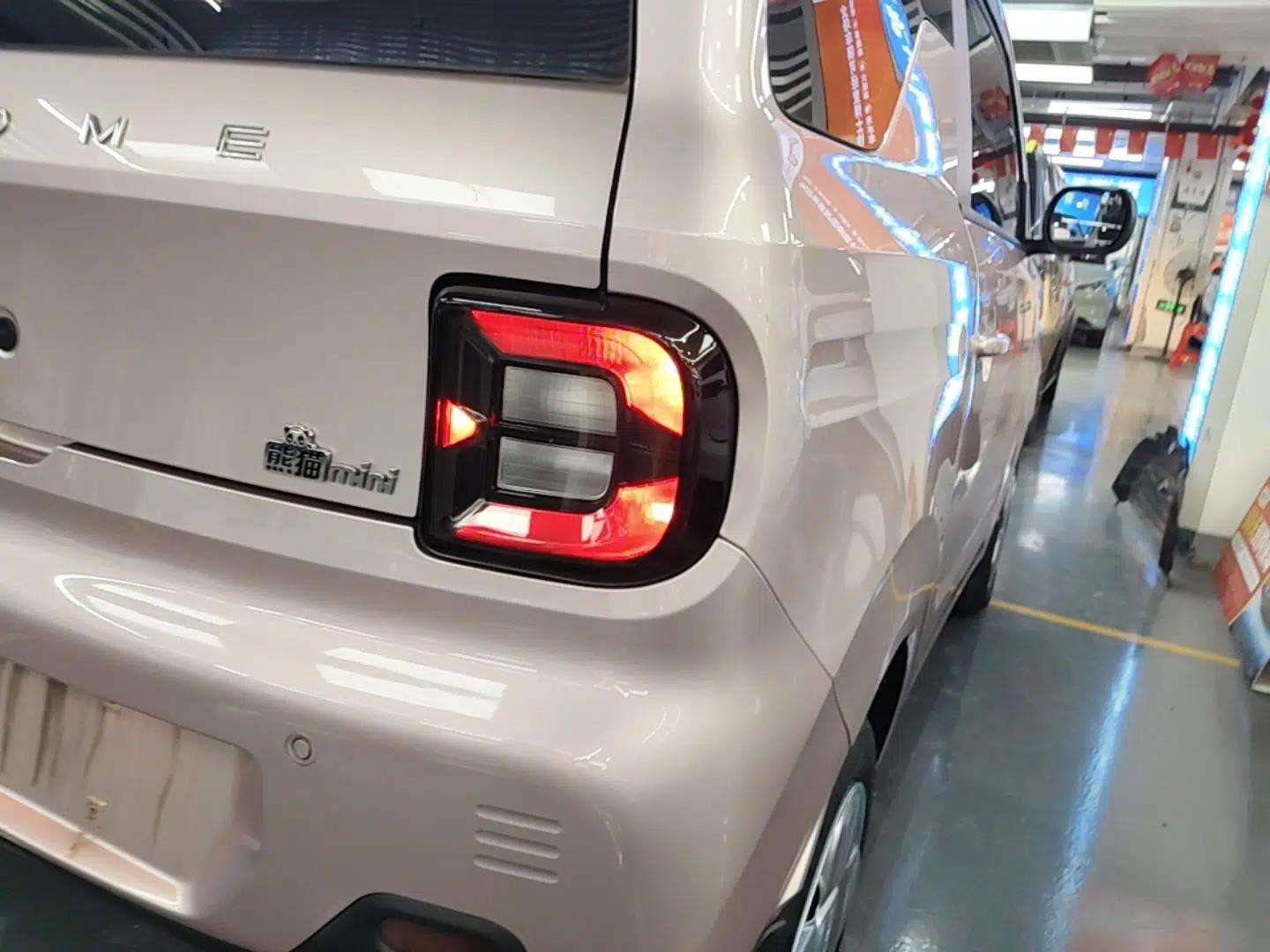 Geely Galaxy Panda 2024 Panda Mini 200km Longteng PRO Edition — миниатюра 9