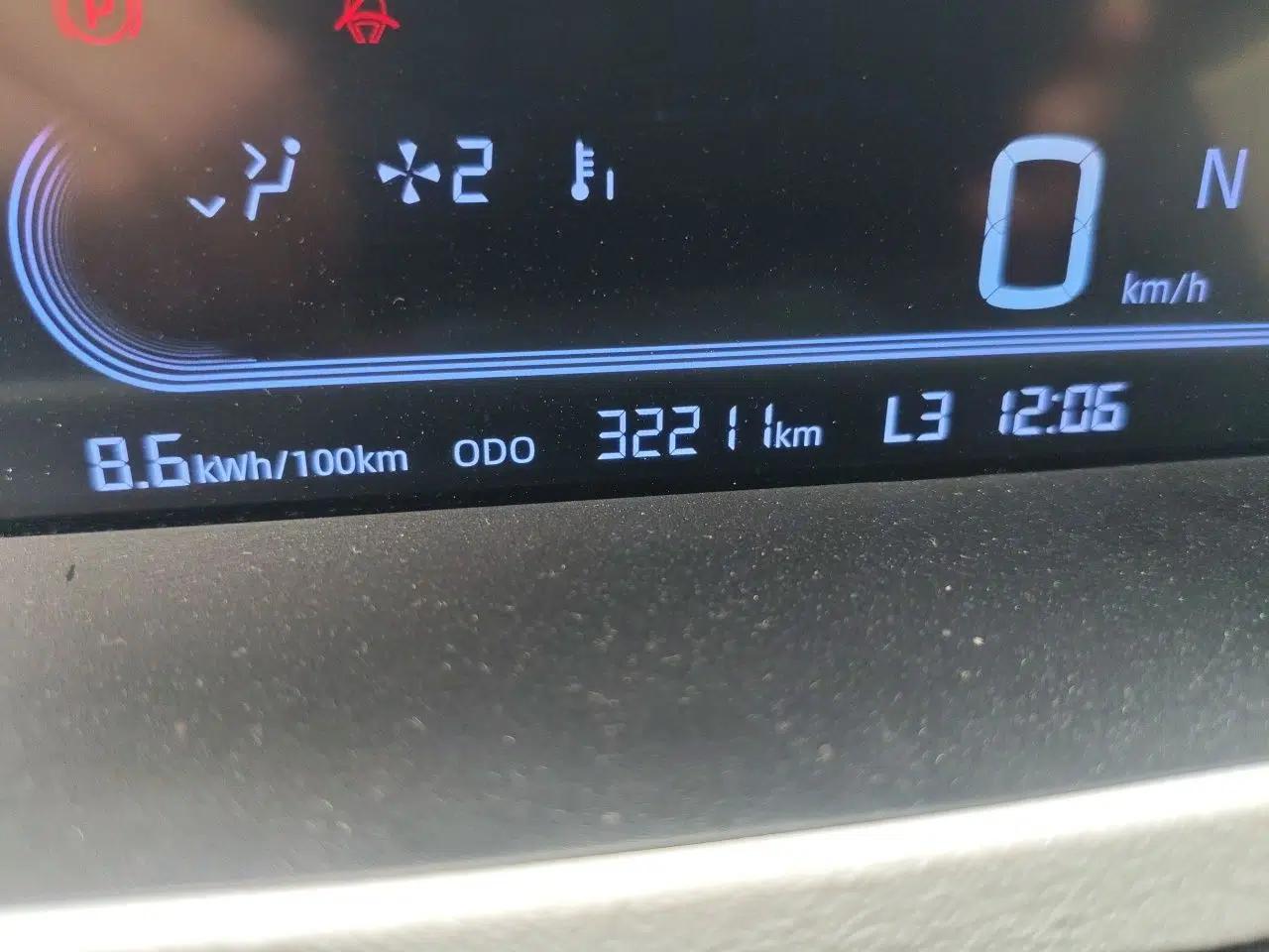 Geely Galaxy Panda 2024 Panda Mini 200km Endurance Bear — миниатюра 12
