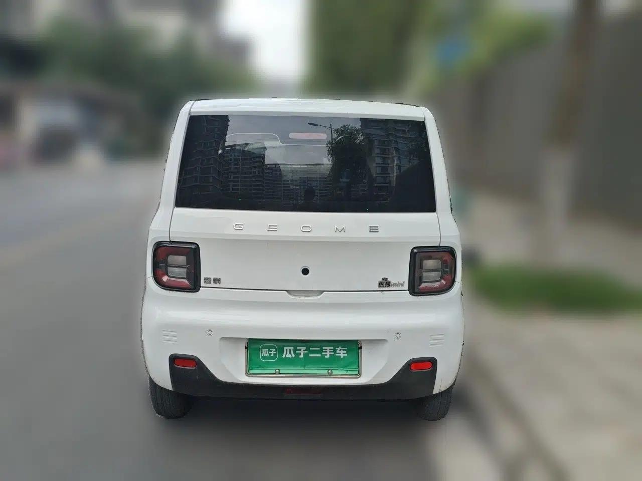 Geely Galaxy Panda 2024 Panda Mini 200km Endurance Bear — миниатюра 5
