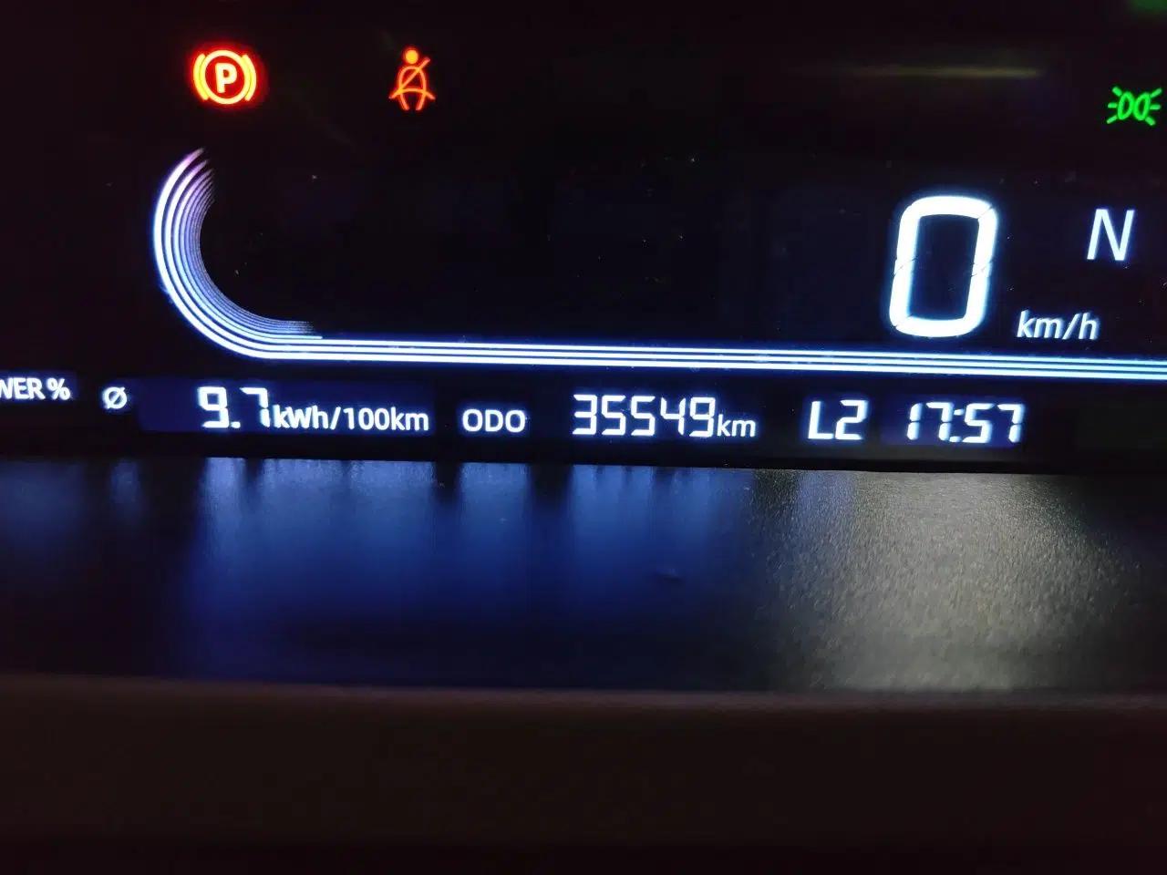 Geely Galaxy Panda 2023 Panda Mini 200km Endurance Bear — миниатюра 12