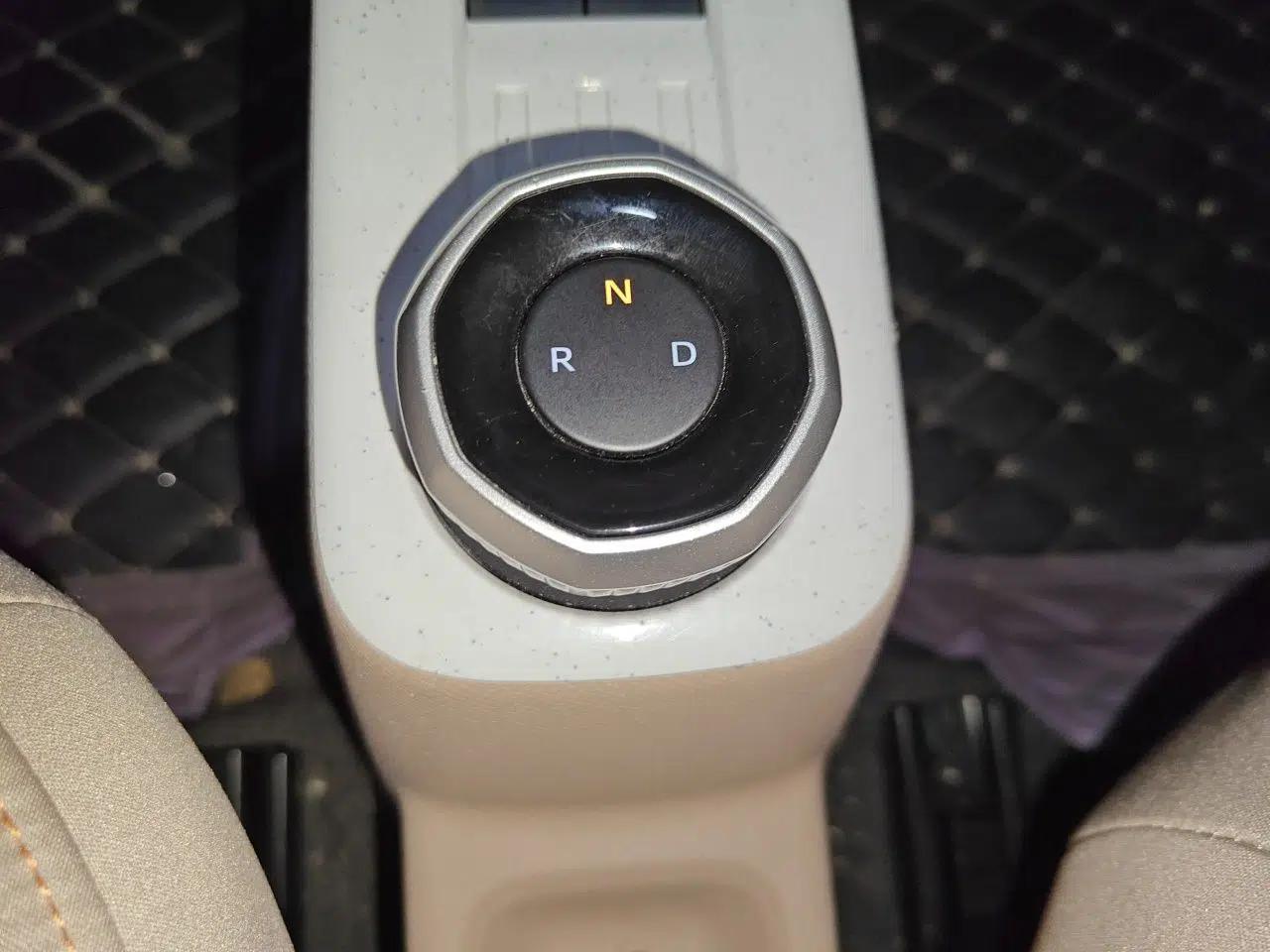 Geely Galaxy Panda 2023 Panda Mini 200km Endurance Bear — миниатюра 14