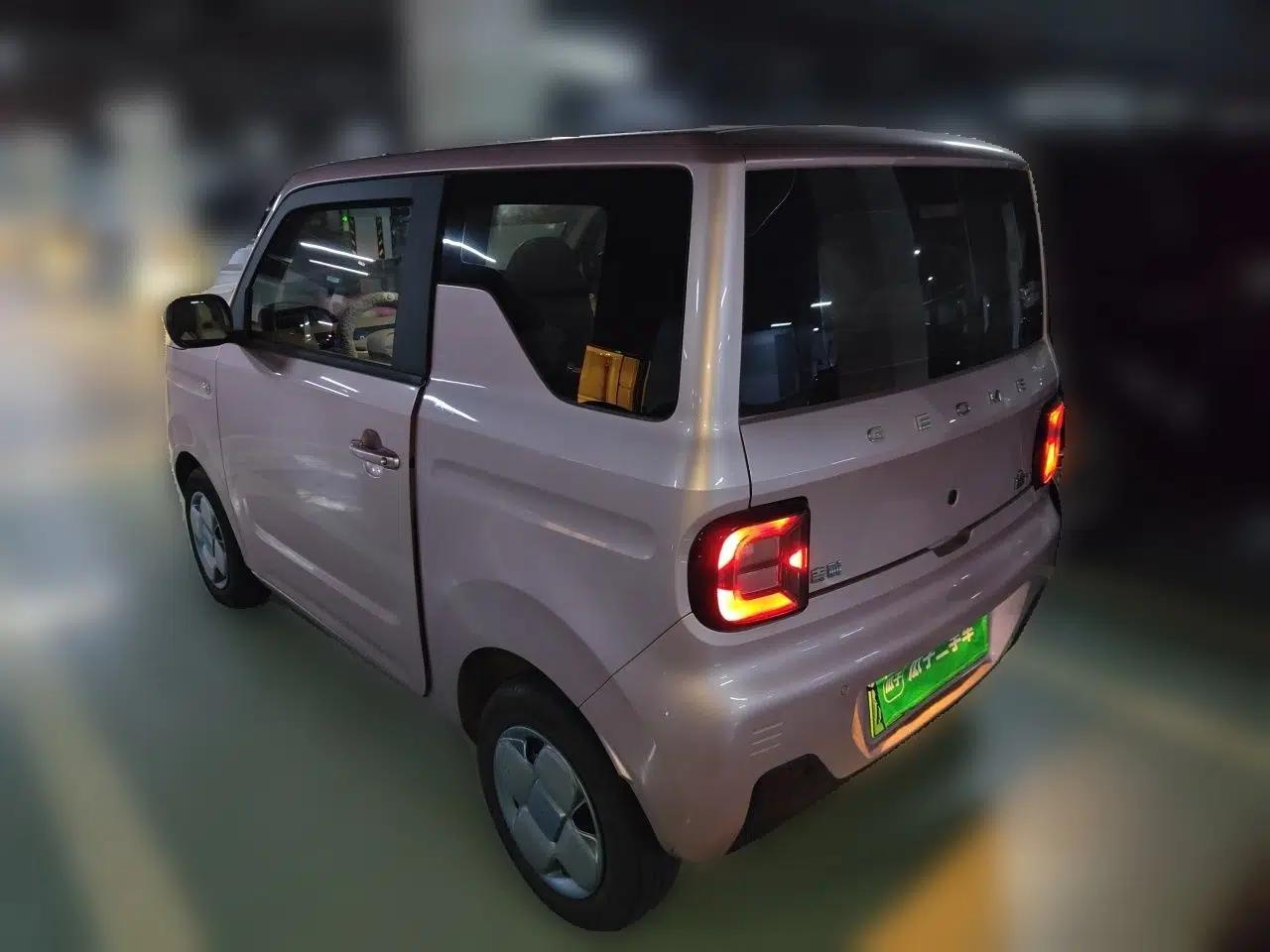 Geely Galaxy Panda 2023 Panda Mini 200km Endurance Bear — миниатюра 4