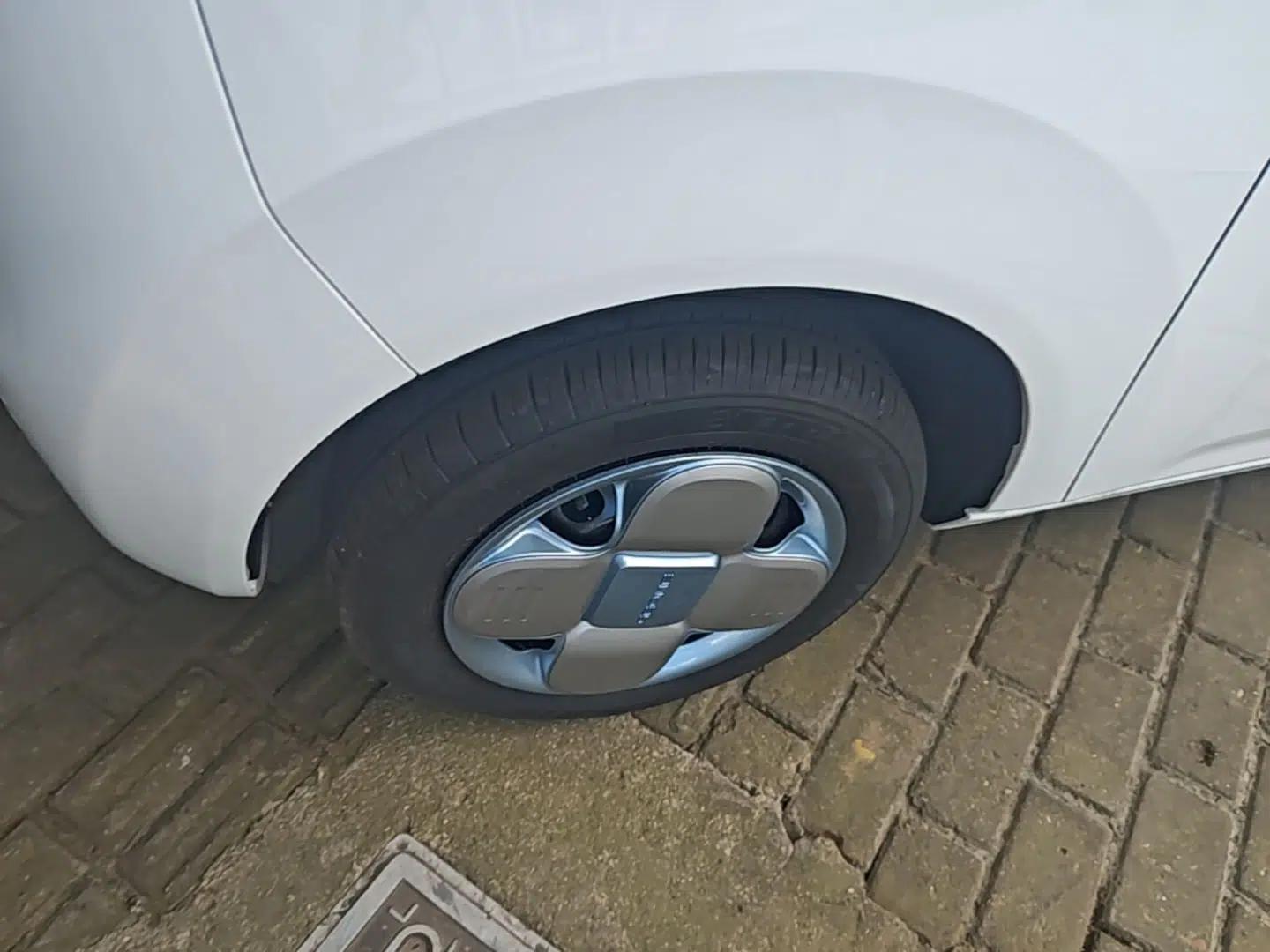 Geely Galaxy Panda 2024 Panda Mini 200km Endurance Bear — миниатюра 10