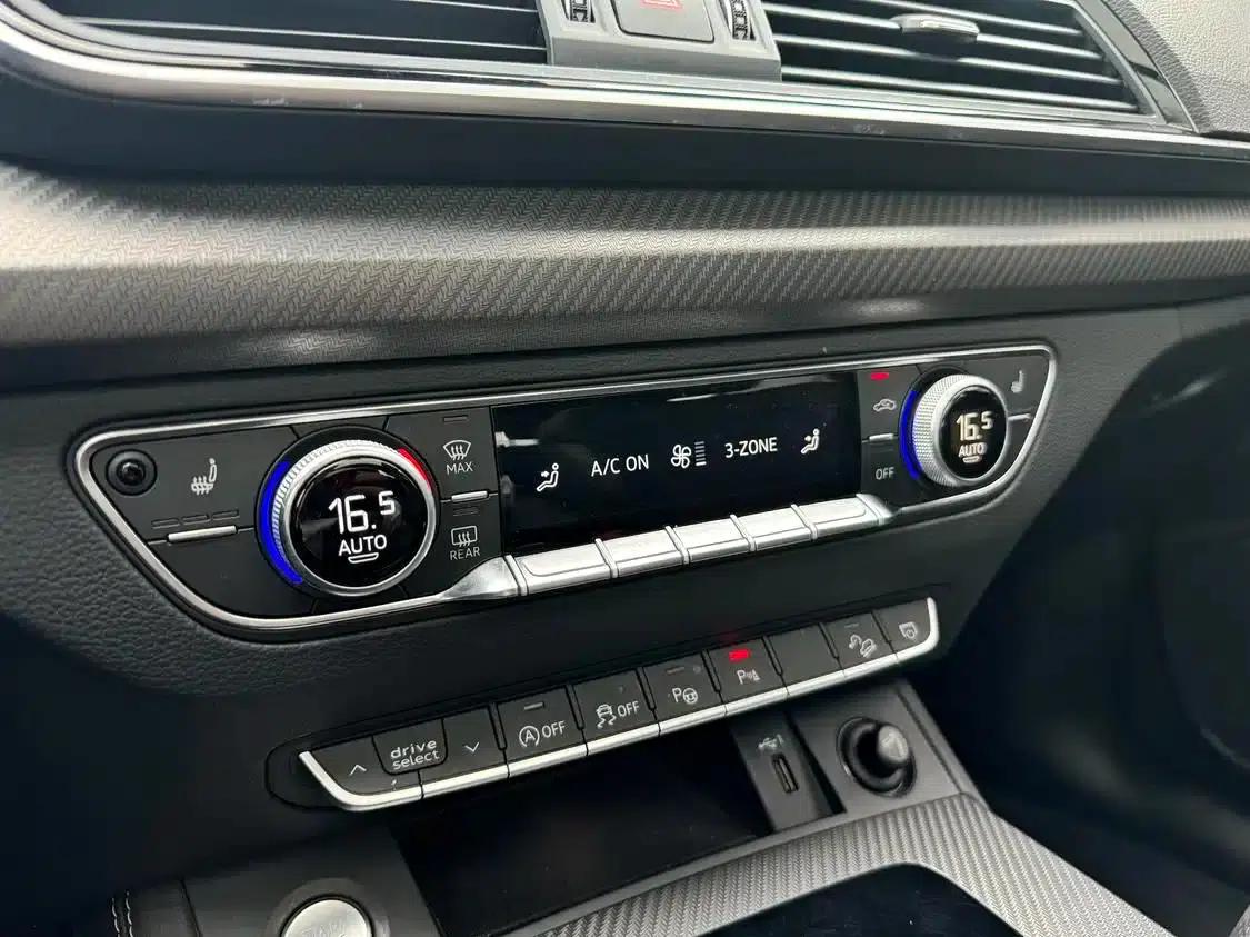 Audi Q5L Sportback 2021 40 TFSI Luxury — миниатюра 8