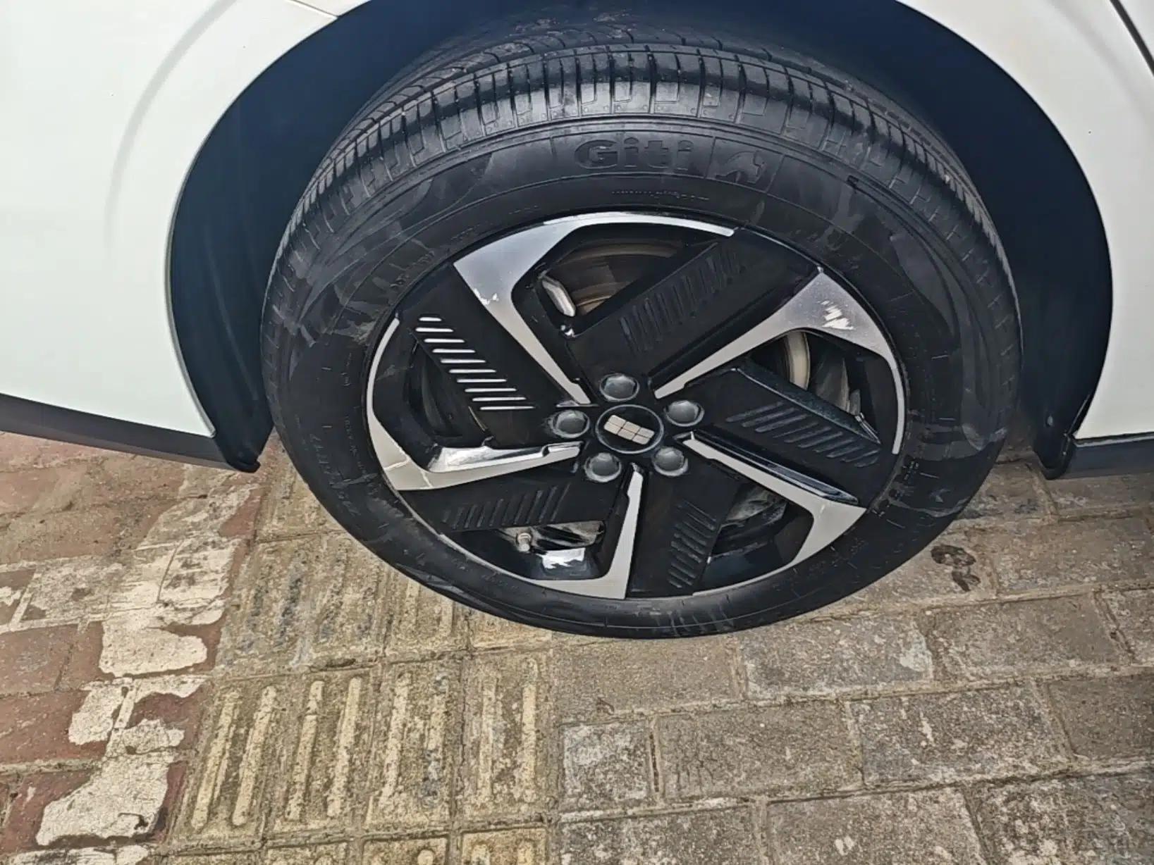 Geely Galaxy L6 2024 125km PLUS Dragon Edition — миниатюра 11