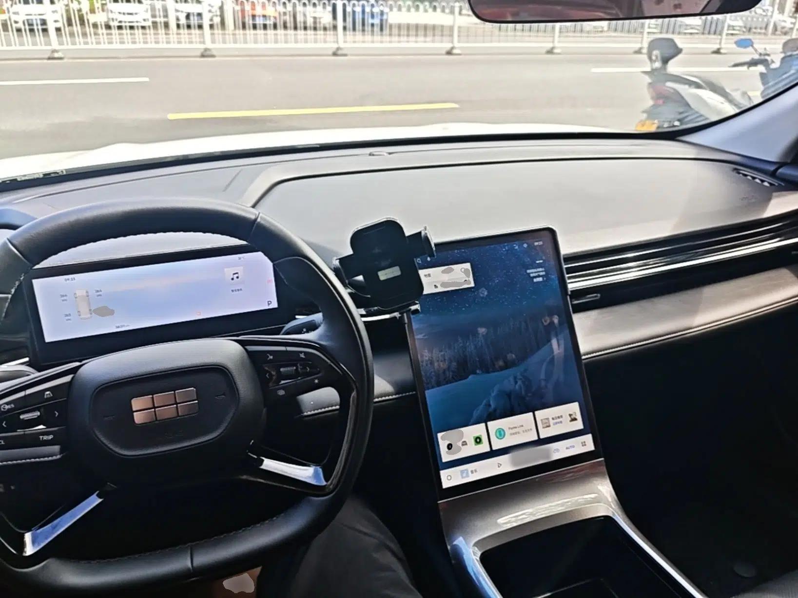 Geely Galaxy L6 2024 125km PLUS Dragon Edition — миниатюра 12