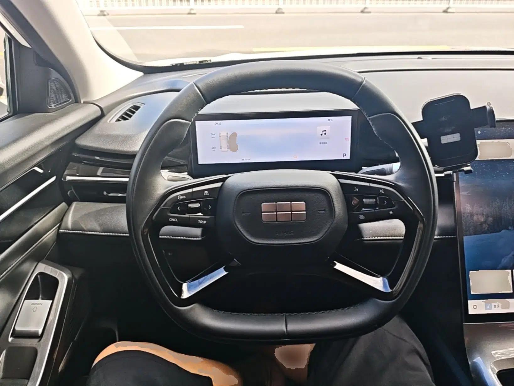 Geely Galaxy L6 2024 125km PLUS Dragon Edition — миниатюра 13
