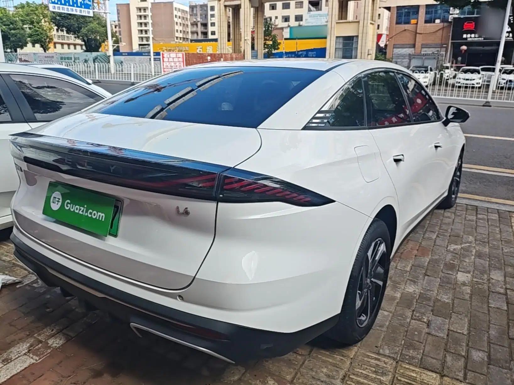 Geely Galaxy L6 2024 125km PLUS Dragon Edition — миниатюра 6