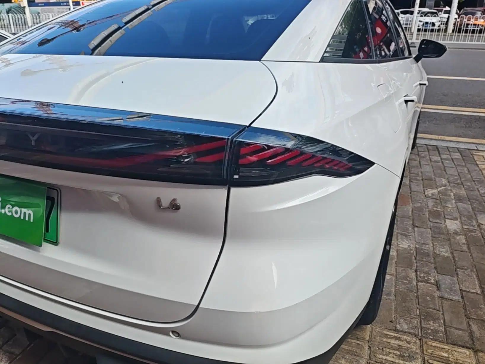 Geely Galaxy L6 2024 125km PLUS Dragon Edition — миниатюра 9