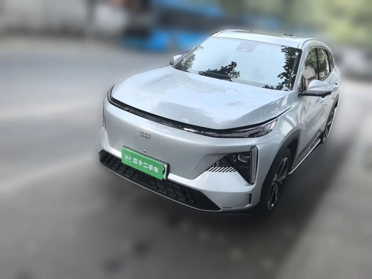 Geely Galaxy L7 2024 1.5T 115 km PLUS Dragon Edition — миниатюра 1