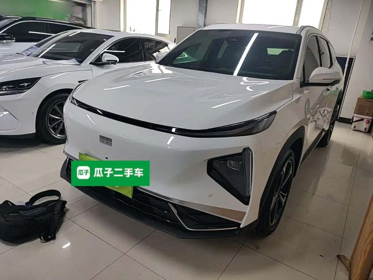 Geely Galaxy L7 2025 EM-i 115km Exploration Edition — миниатюра 1